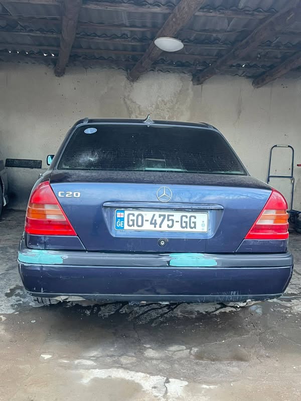 Avtomobil 1995 — 5,500₾