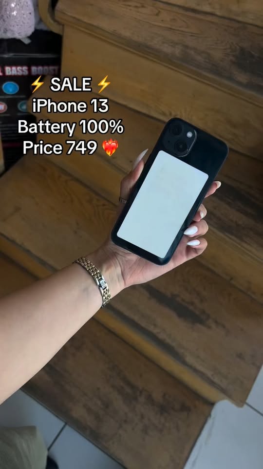 iPhone 13, battery 100%