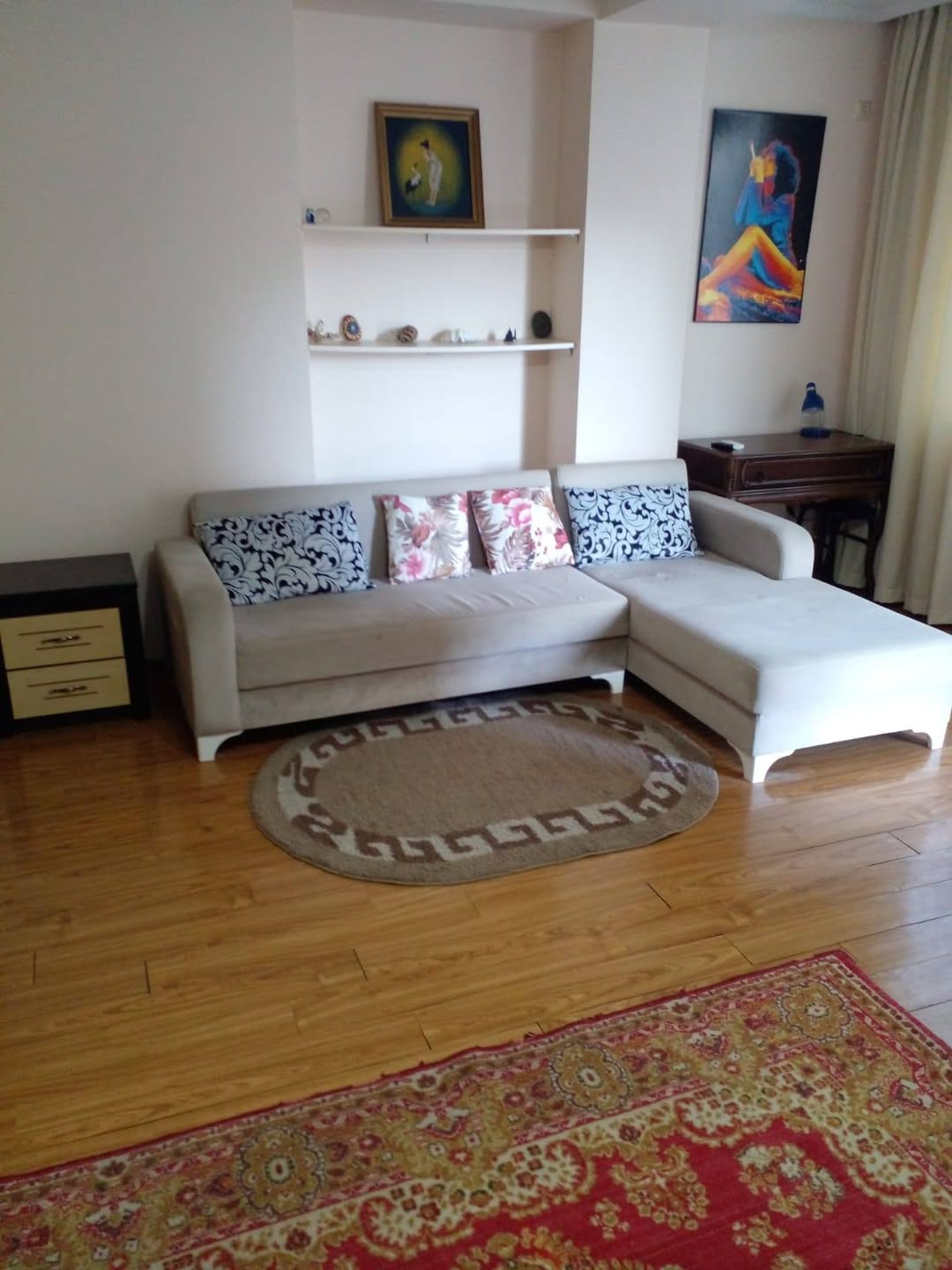 Apartment for rent for 1000 lari on Lermontov street