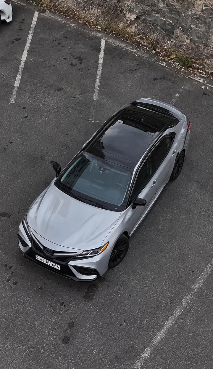 Toyota Camry 2021