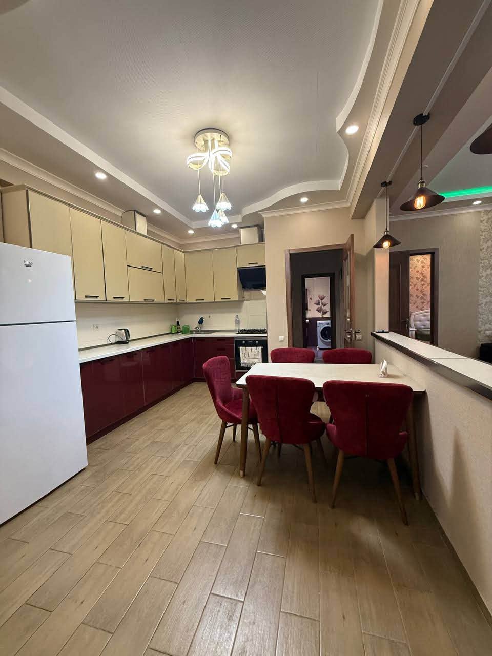 Продаётся 2-комнатная квартира, Тбилиси — $850