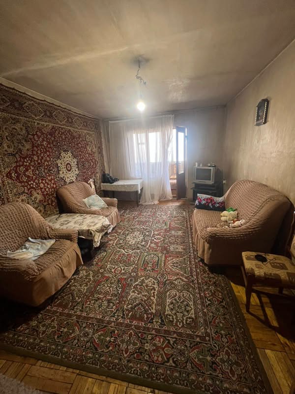 An apartment is for sale in Kanaker-Zeytun for 132,000$