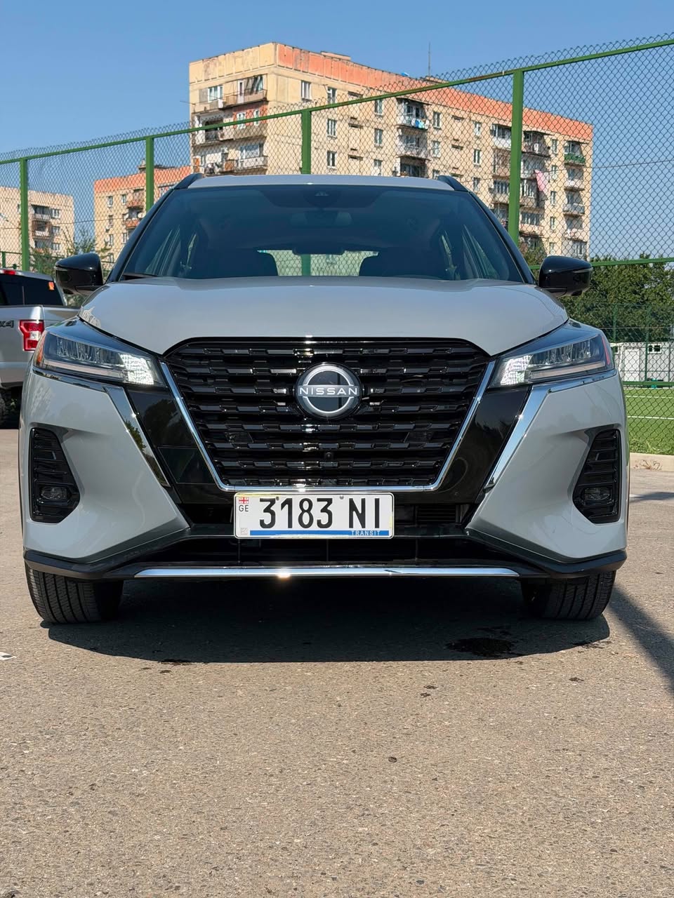 Nissan Kicks SR 2024 modelü 11.000 $ ile alიყიდება.