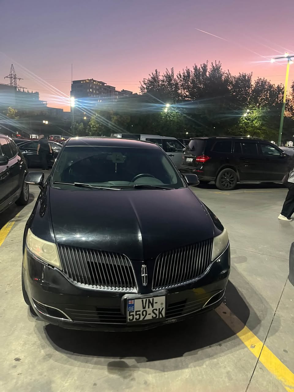 Lincoln MKT 2013 — 4,500$