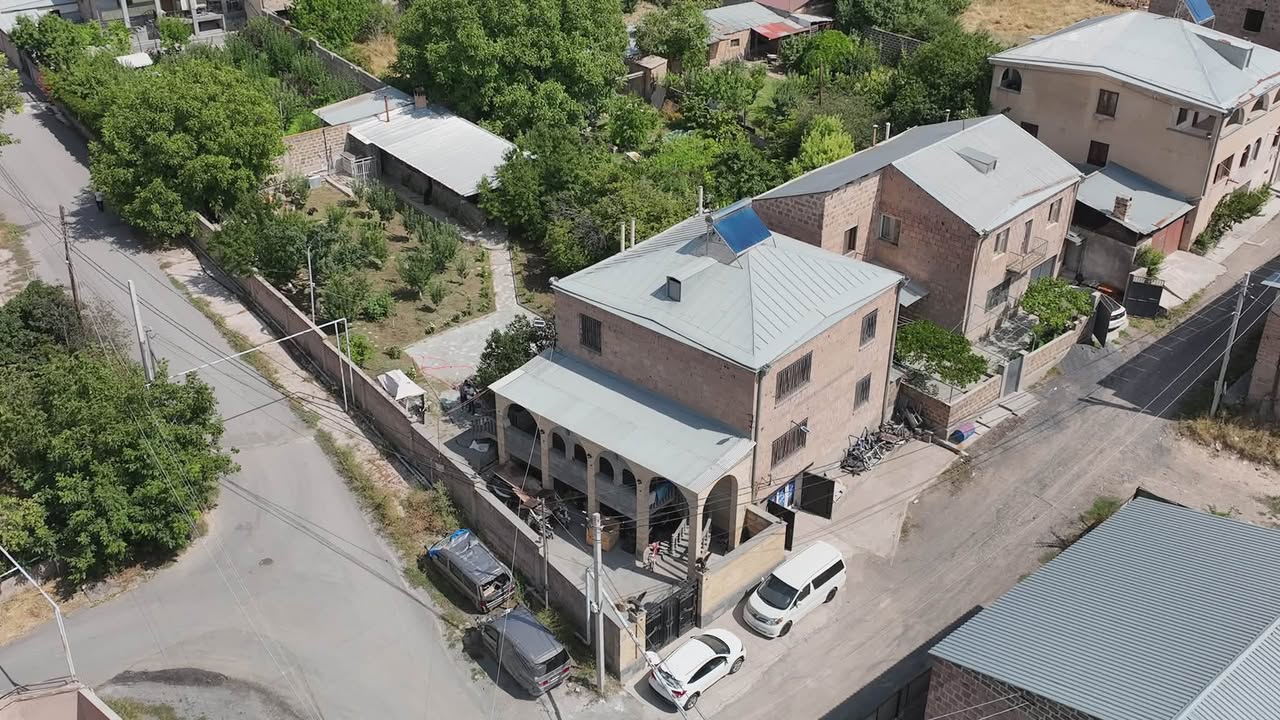 İki katlı müstakil ev Argel'de (Lusakert) - 260,000$