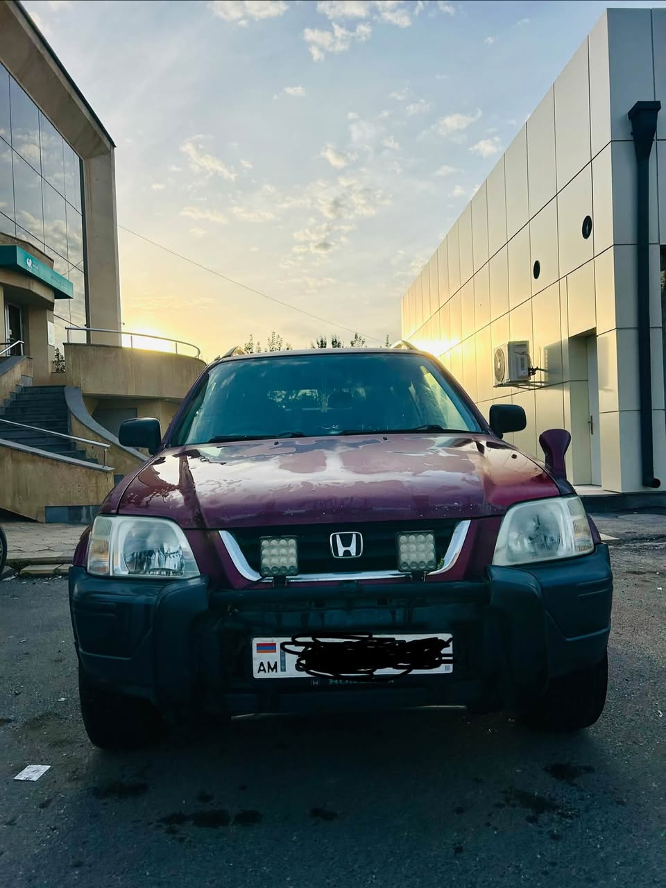 Honda CR-V 1996 — 3,000$
