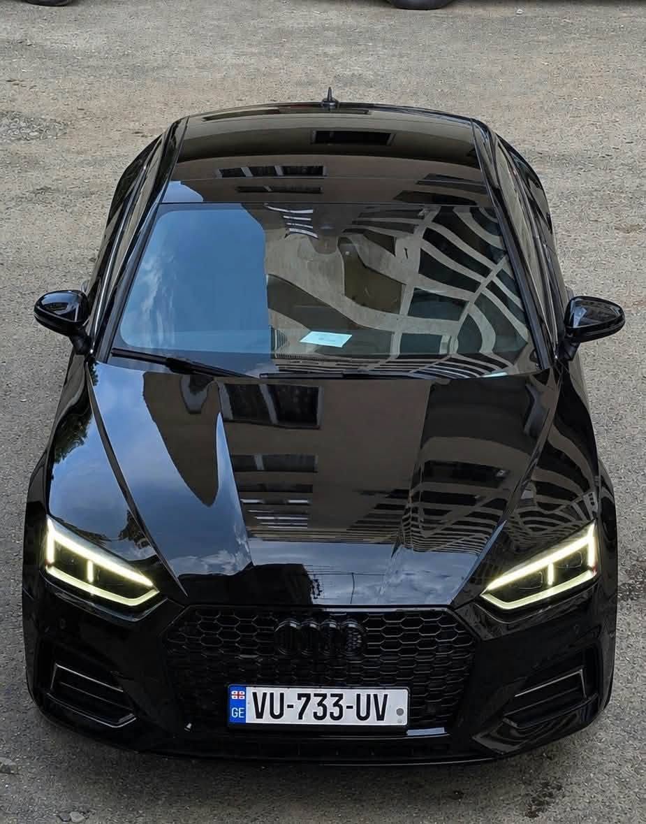 Audi 2018 — 16,300$