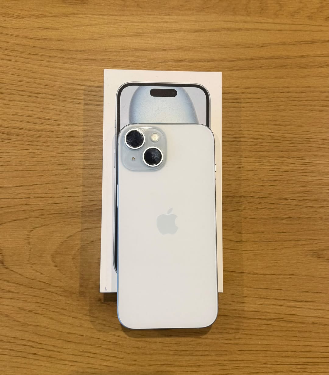 iPhone 15 128gb BH 79% идеальный — 1,000₾