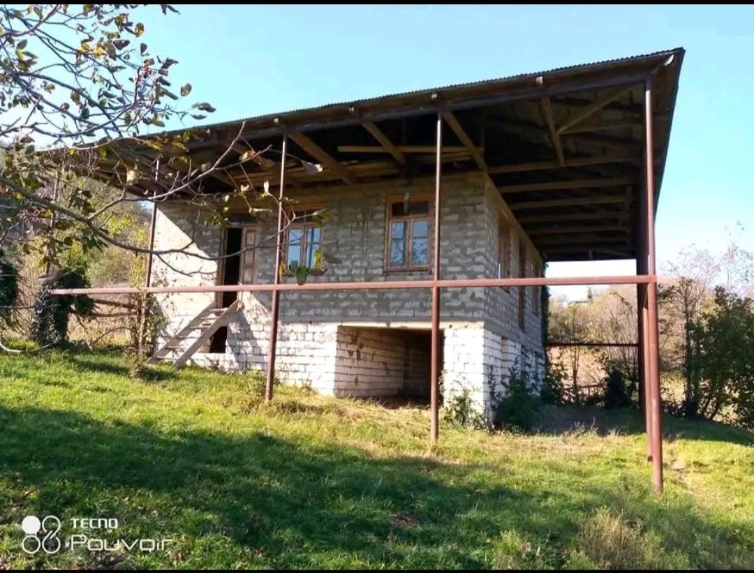 Satılık sağlam inşa edilmiş yabancı mülkiyetli ev küçük haragauli'de...ev