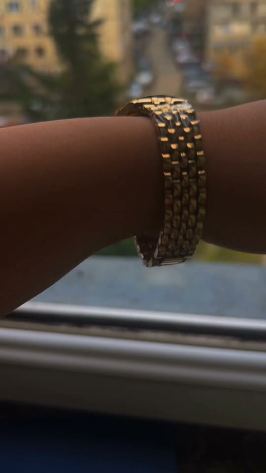 Gold-tone metal link bracelet, 35 GEL