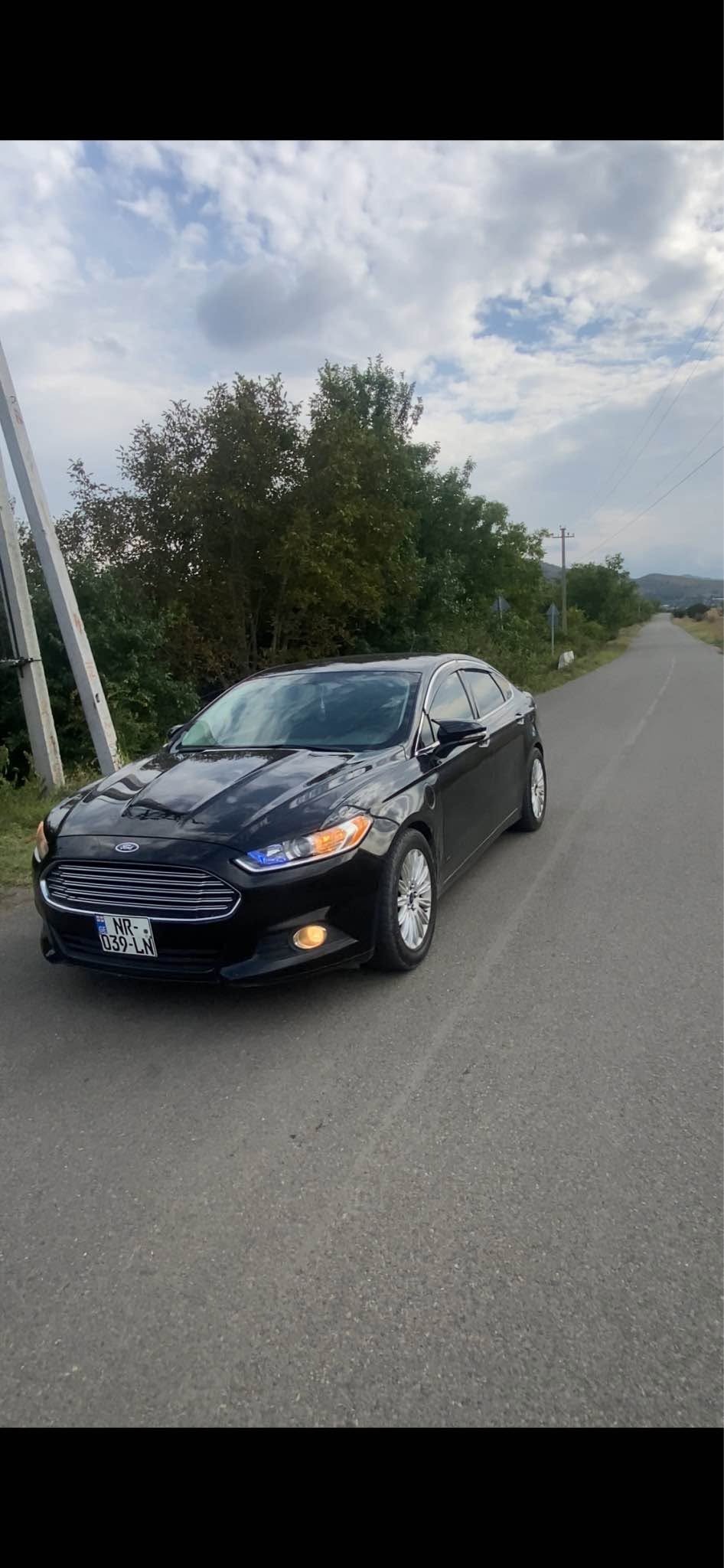 Ford Fusion 2014 — 4,500$