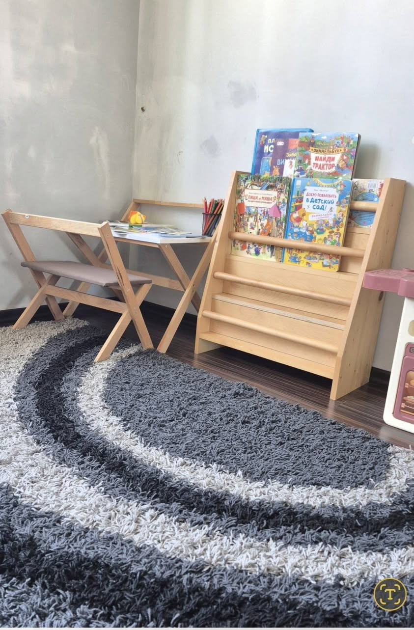 Children's table, chair and Montessori bookshelf