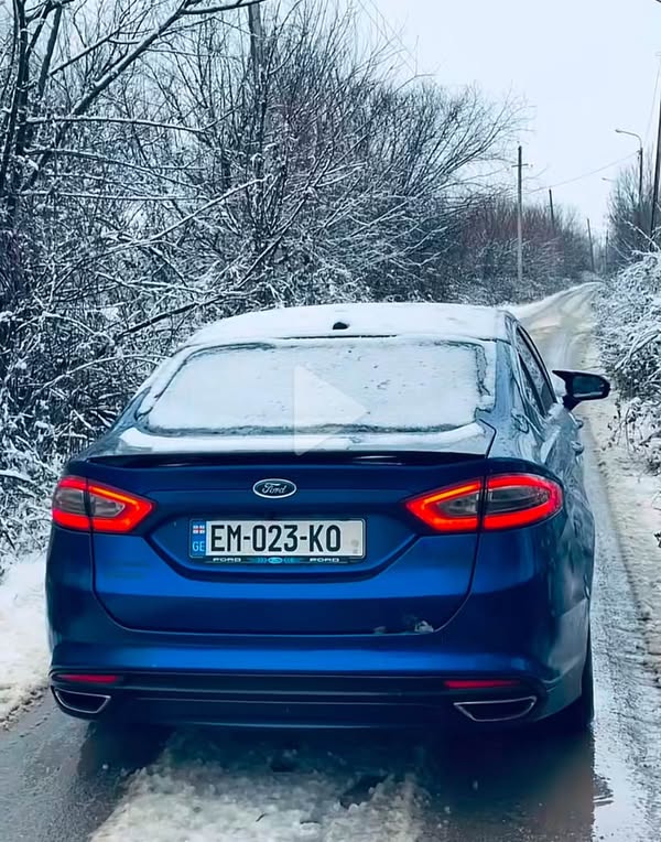 Avtomobil
