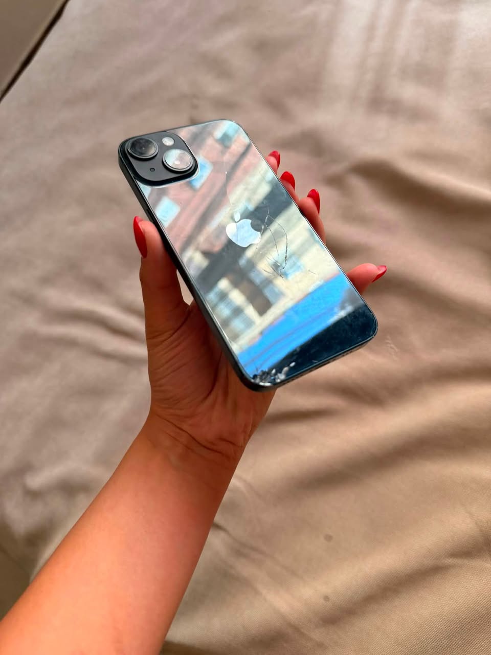 იყიდება iPhone 14 128GB ● Battery — 750₾