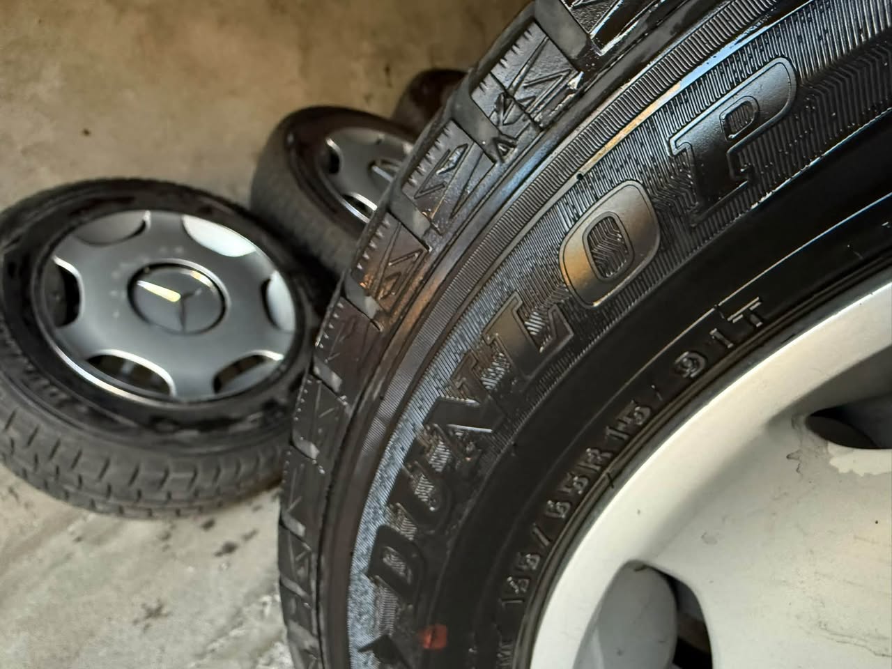 Mercedes — 75,000֏