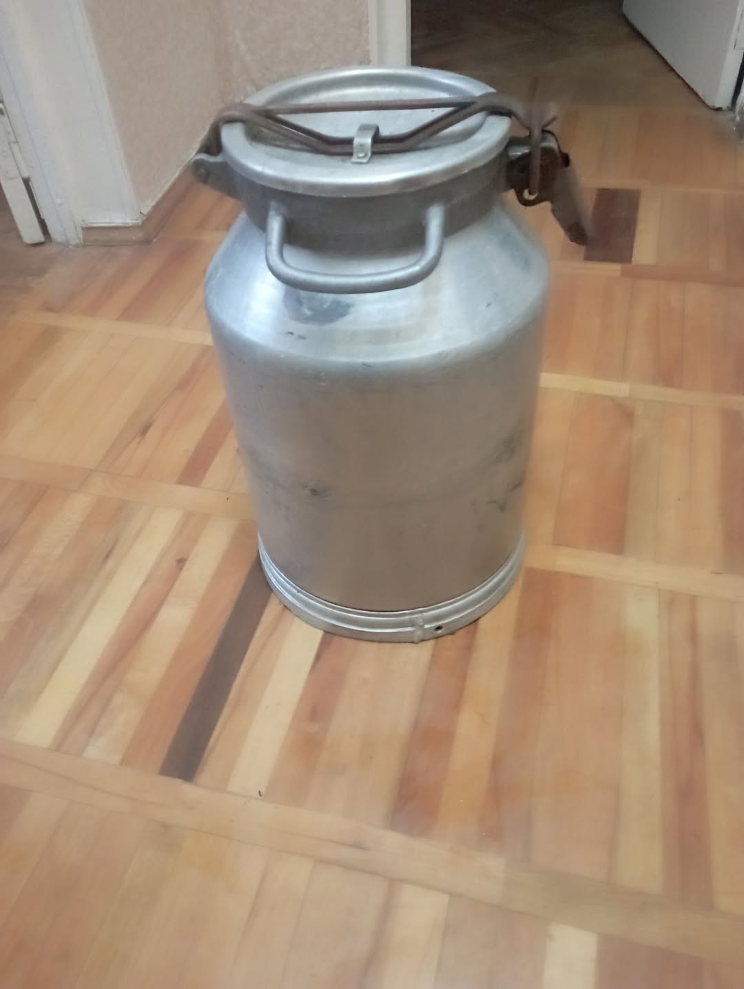 Alüminyum süt bidonu