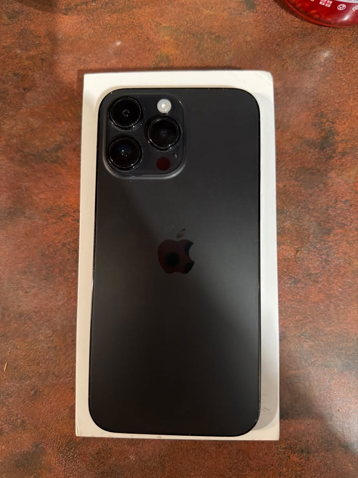 იყიდება Iphone 14 pro max 128