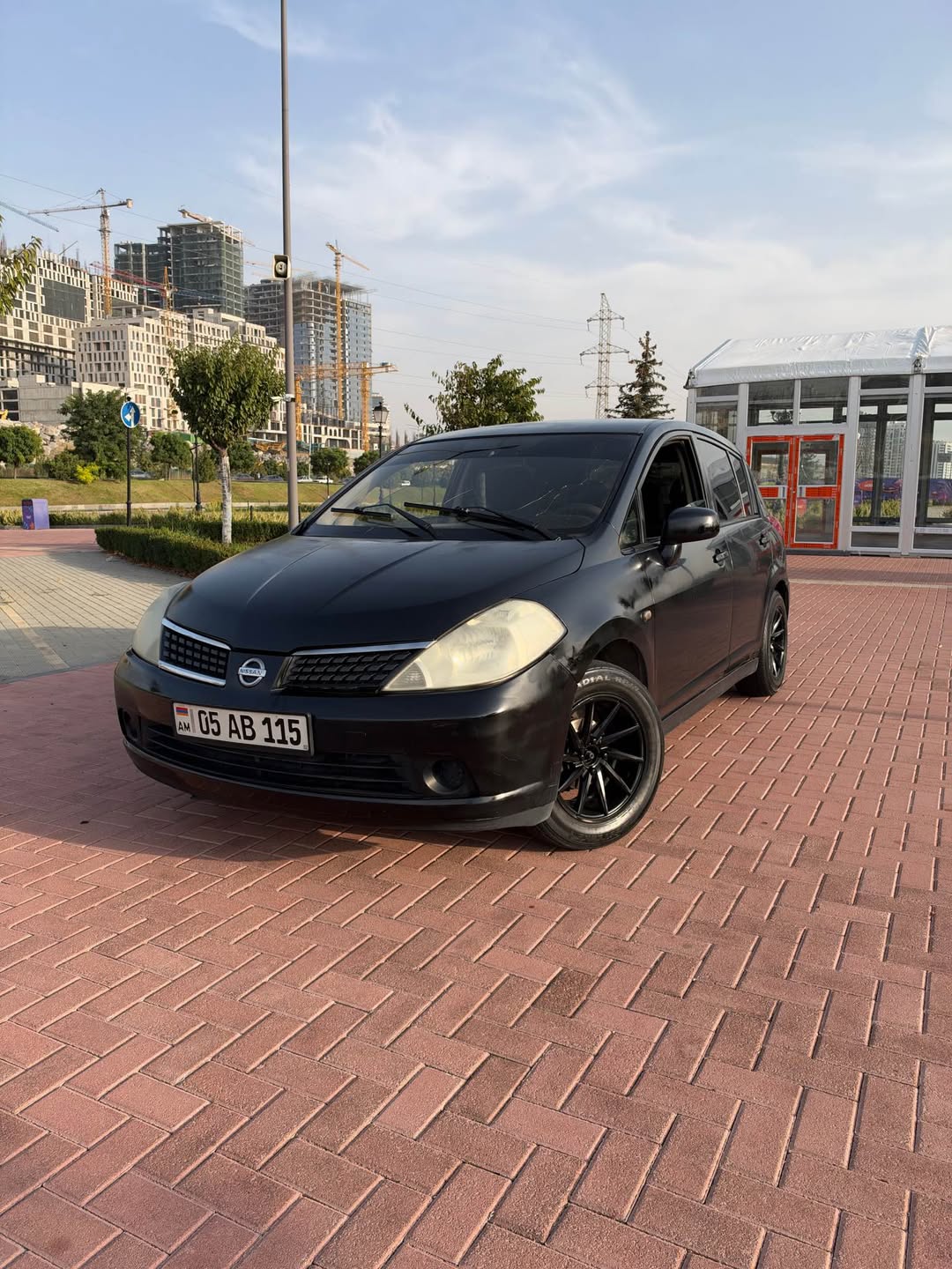 Nissan Tiida — 3,700$