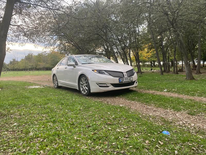 Avtomobil 2015 — 8,200$