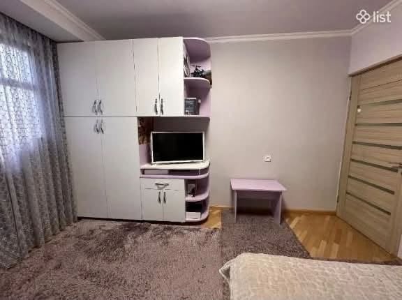 For sale 3 apartments — $152,000