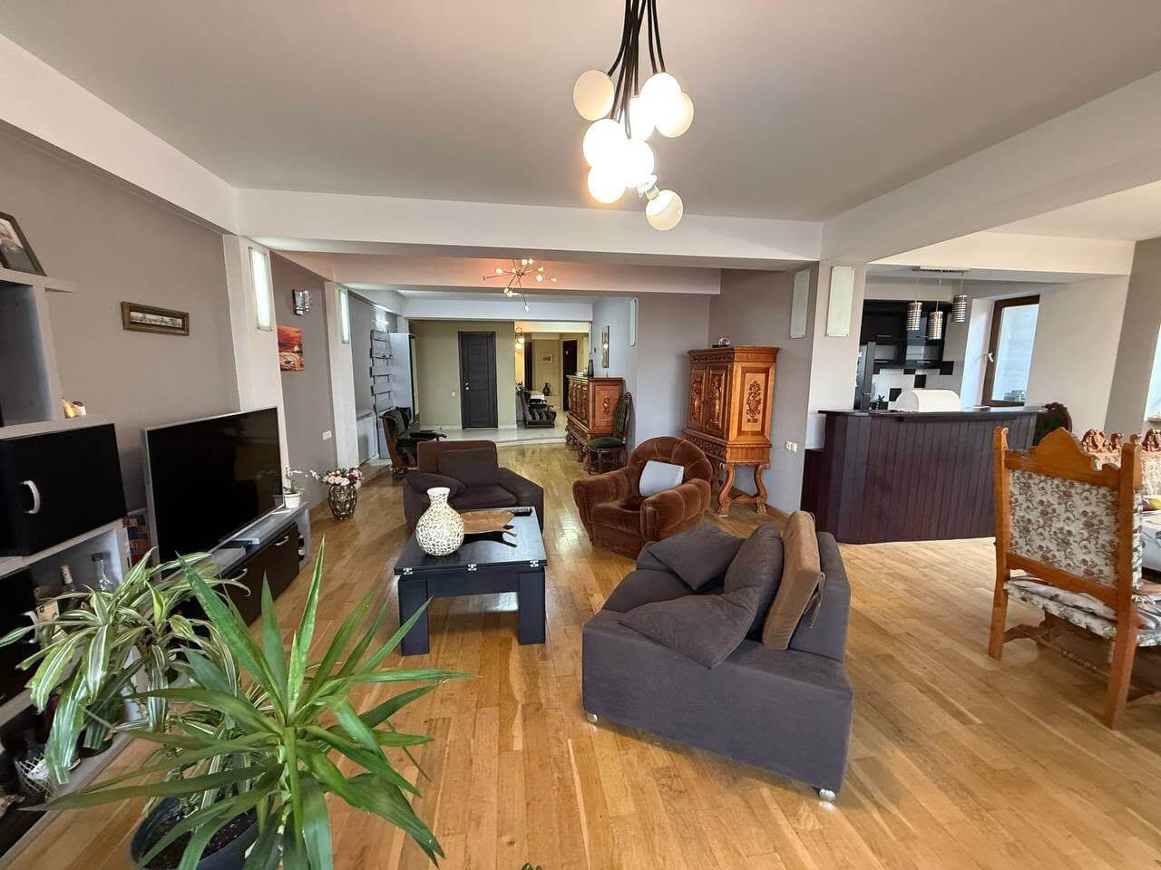 Satılır 4-otaqlı mənzil, Tbilisi — $399,000