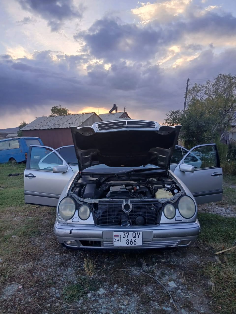 Mercedes-Benz