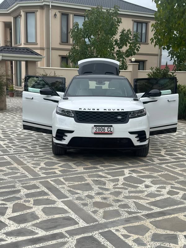 Avtomobil