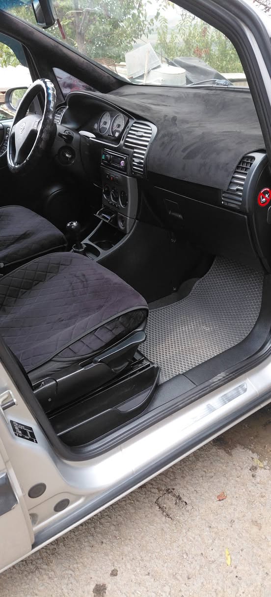 წითელი შეშფოთება 6300$ 2004 წლის 18 ზეთი