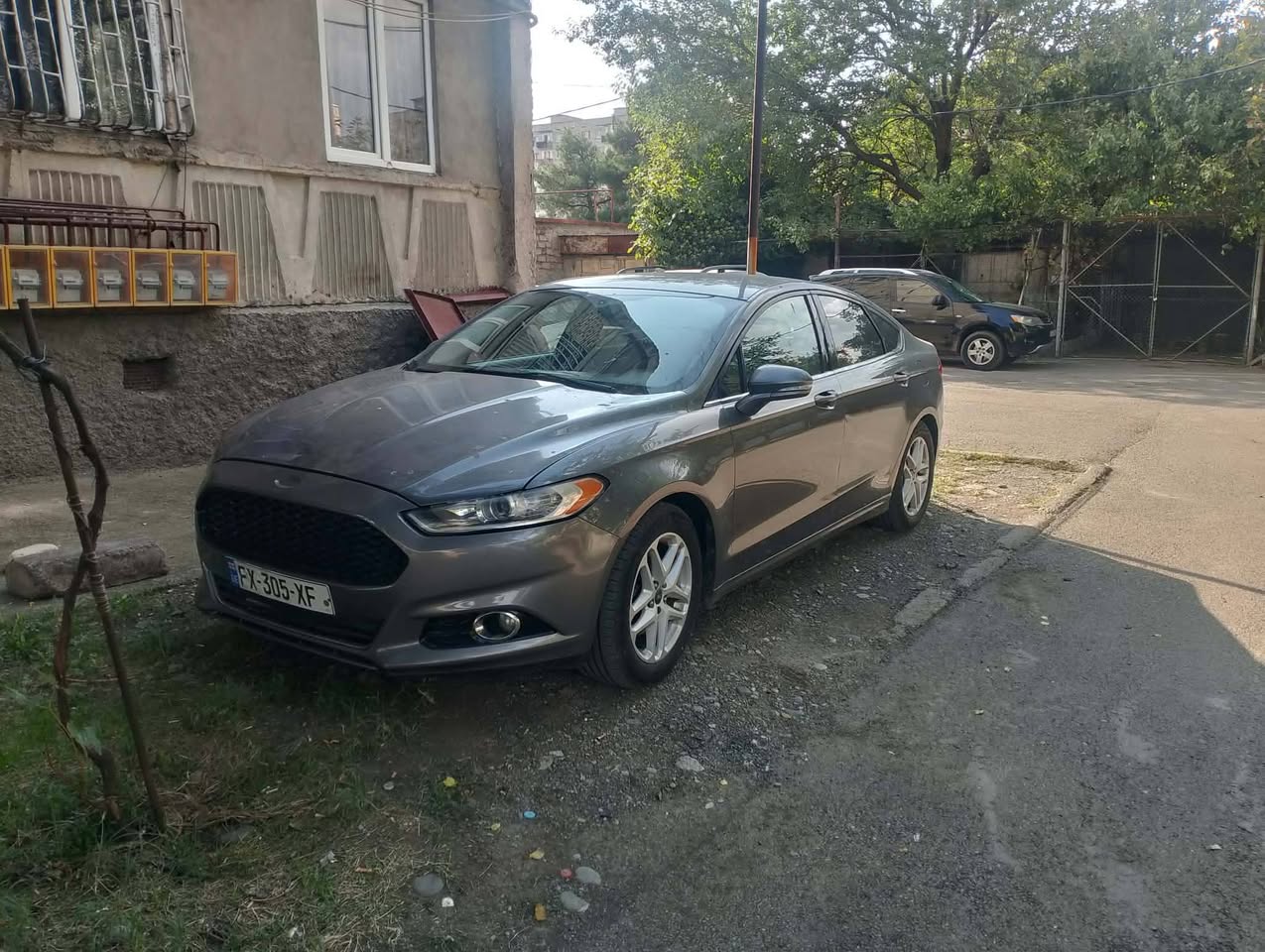 Ford Fusion 2014 — 4,500$