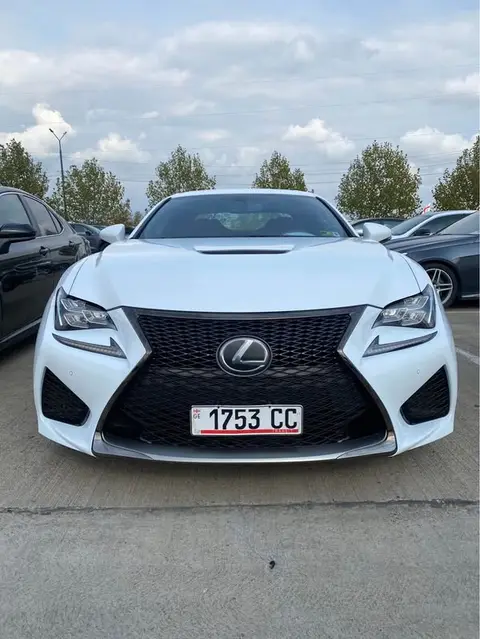 Lexus 2017 — 30,000$