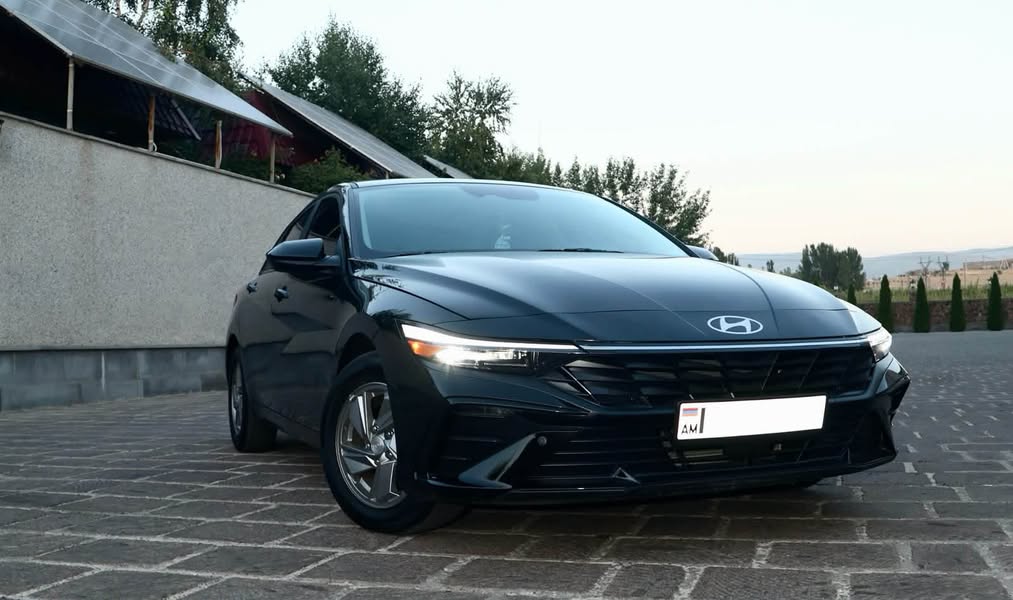 Elantra 2025 — 18,000$