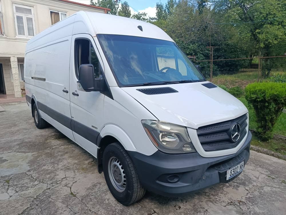 Sprinters are sold for years, automatic 3.0 2014