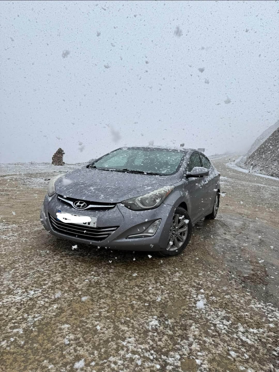 იყიდება ან იცვლება Hyundai Elantra 1.8 2014 — 3,700$