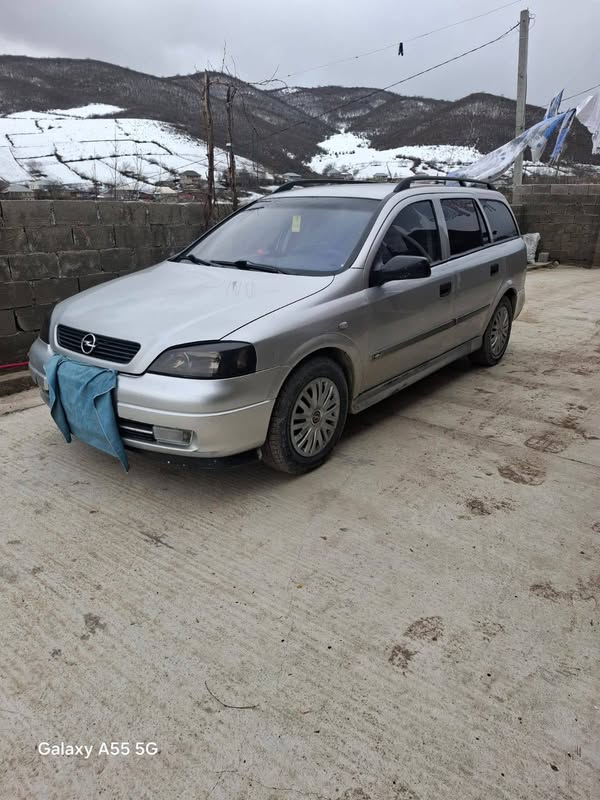 Avtomobil 2001 — 1₾