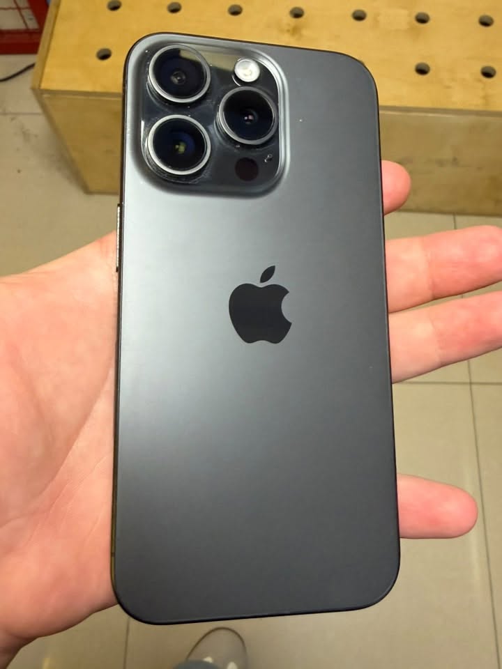 📱 Продается iPhone 15 Pro 🔹 — 1,600₾