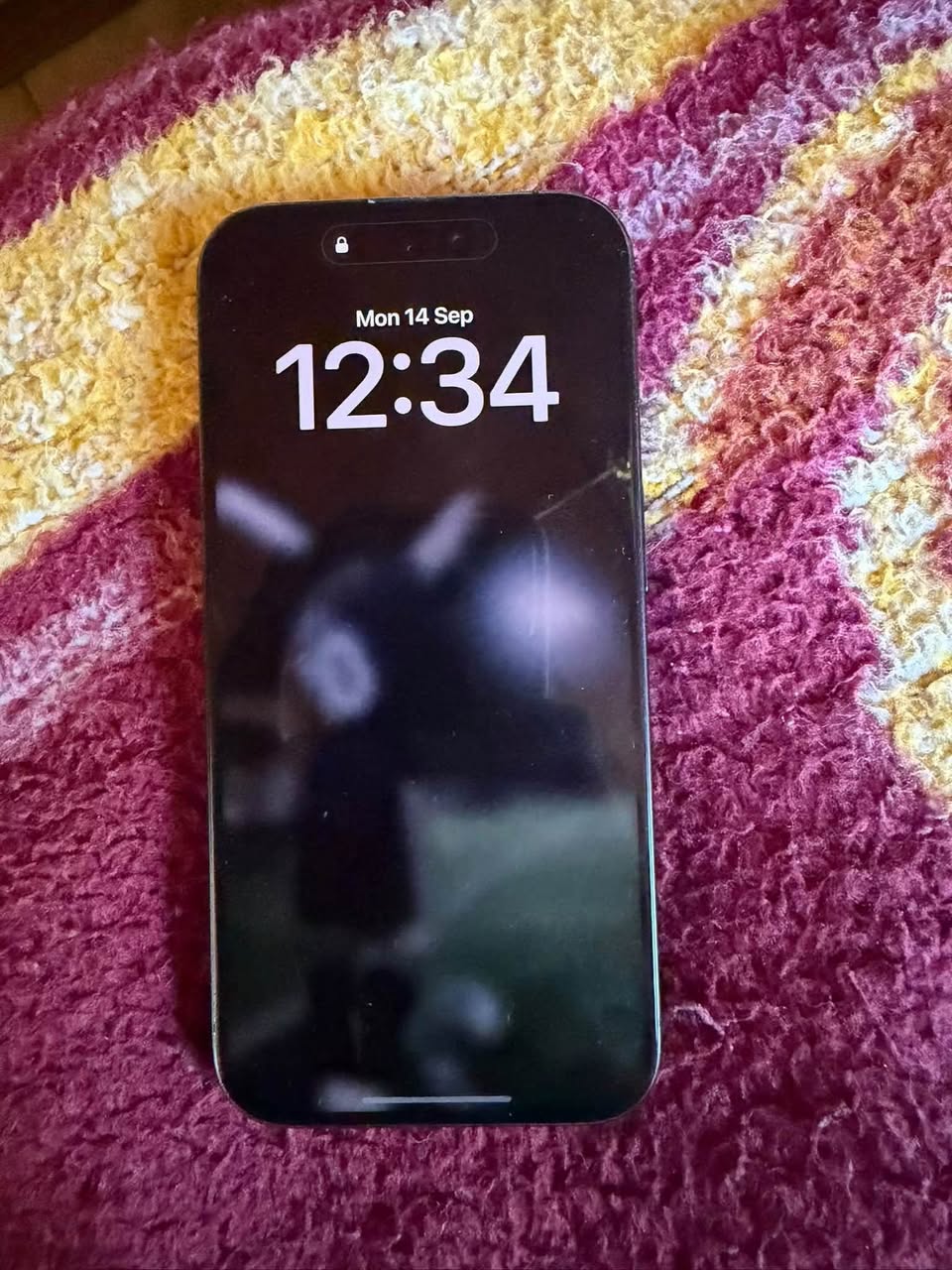 iPhone 15 Pro, დაზიანებული, სხვა ნაკლის გარეშე