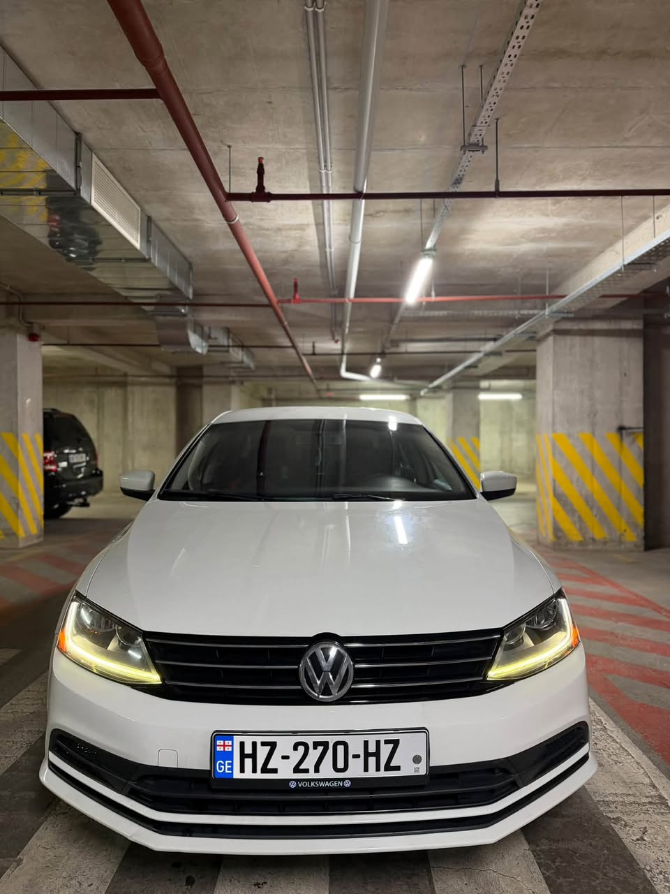 იყიდება volkswagen jetta1.4T 2017 გარბენი 41მილი