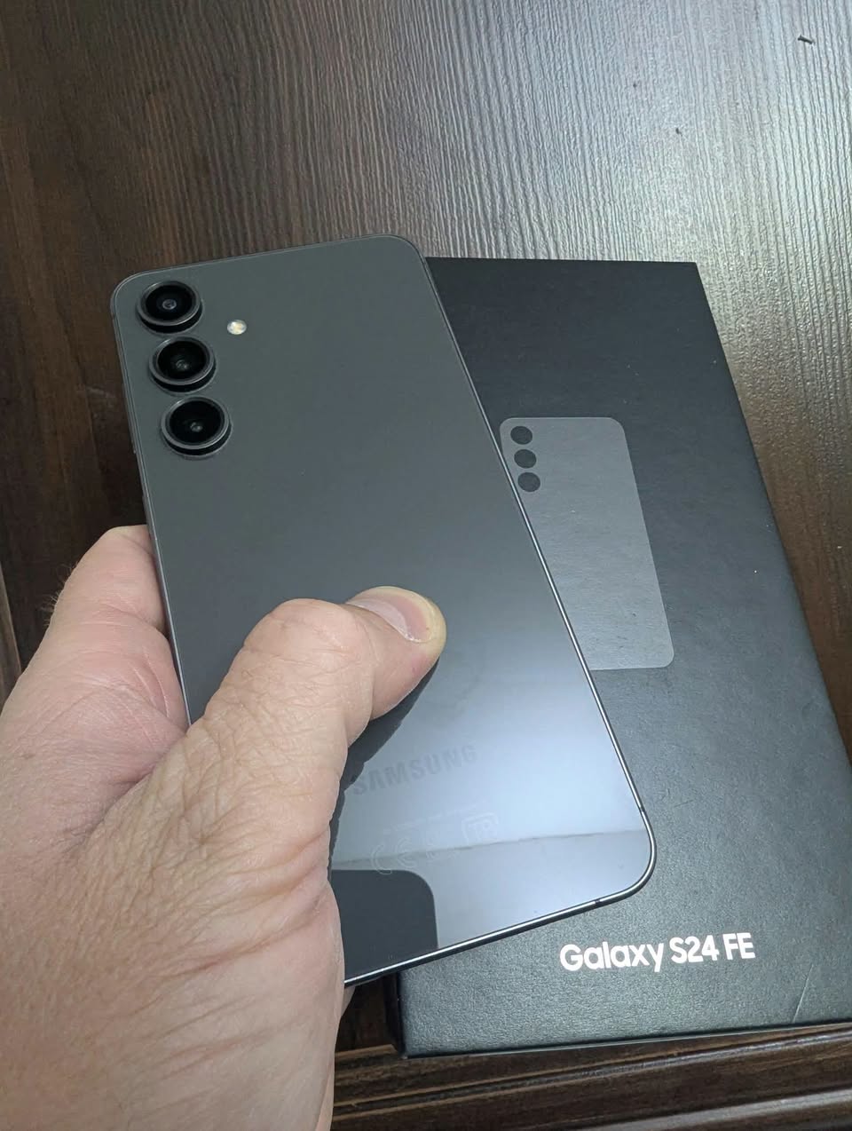 იყიდება ან იცვლება samsung s24 FE