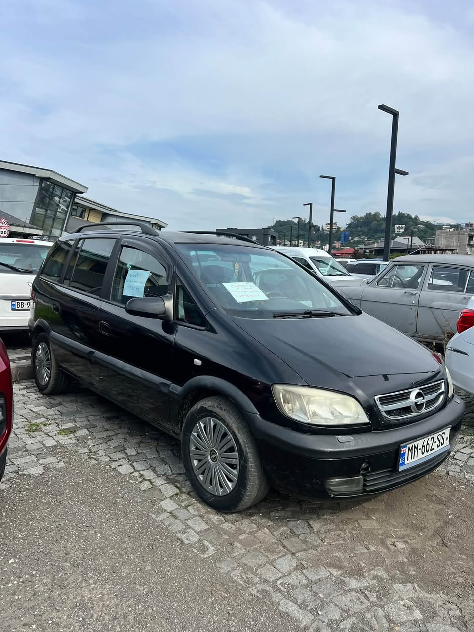 Opel Zafira 2003 — 2,200$