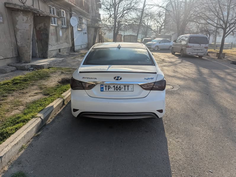 Avtomobil 2013 — 400$