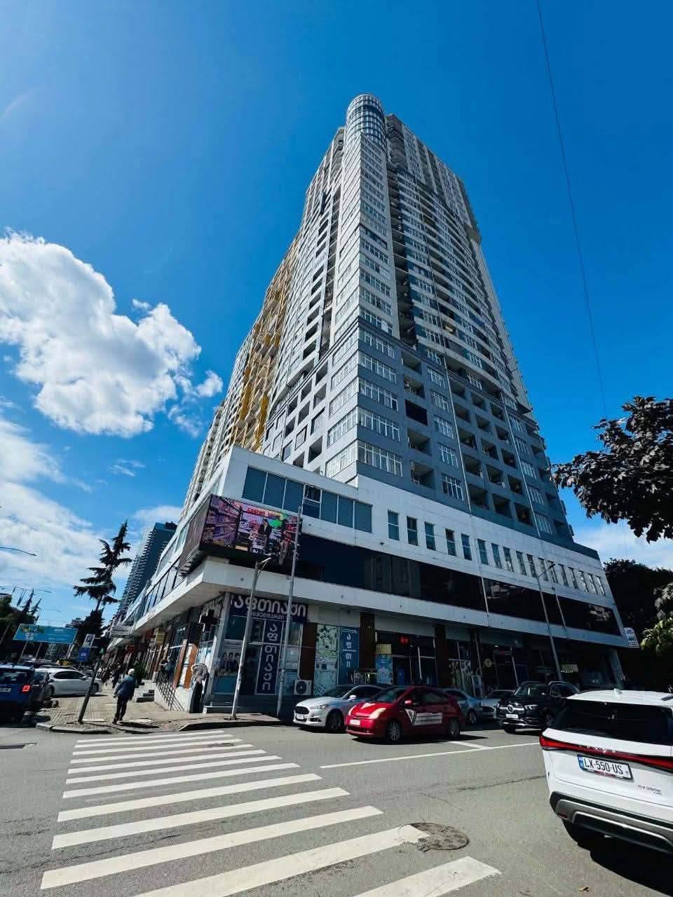 Сдаётся 1-комнатная квартира, Батуми — $450