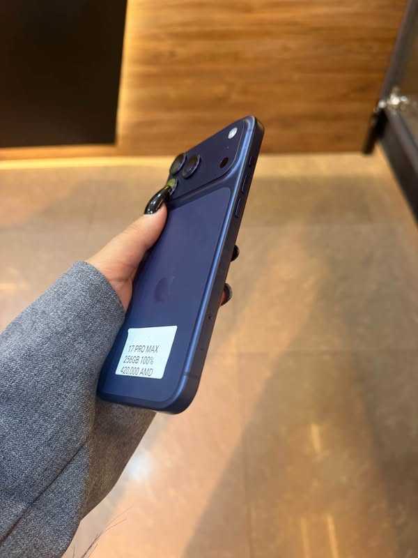 Iphone 17 pro 256 esim + — 405,000֏