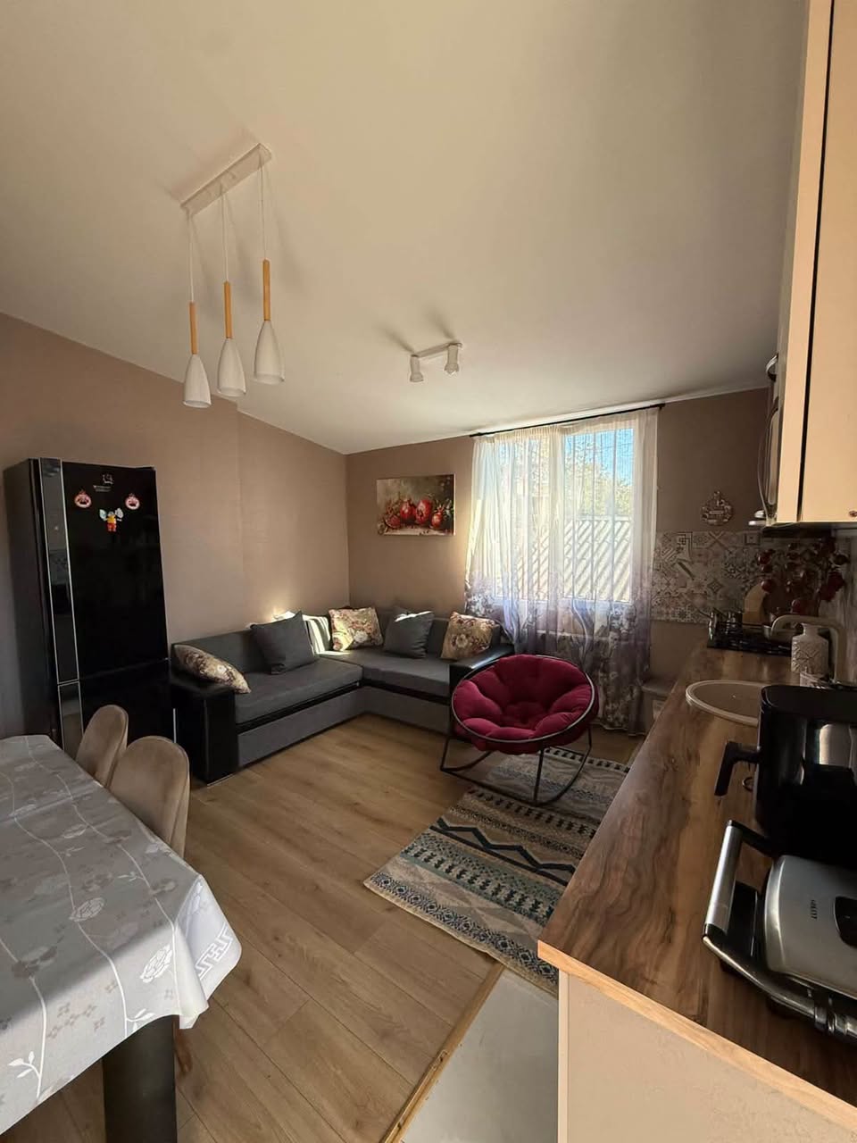 სახლი, თბილისი — $270,000