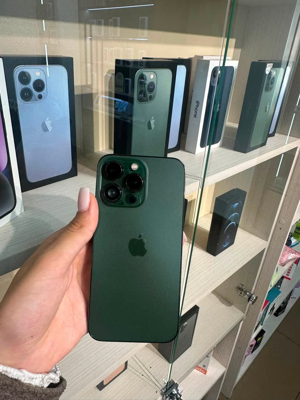 iPhone 13 Pro 128GB SIM 140,000 AZN