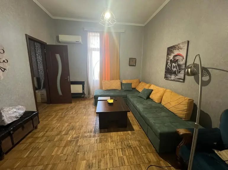 Продаётся 3-комнатная квартира, Тбилиси — $110,000