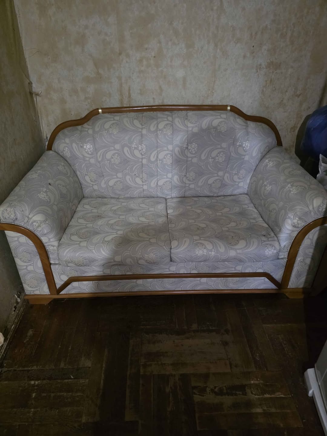 Second-hand furniture from a three-member family, ideal — 1,300₾
