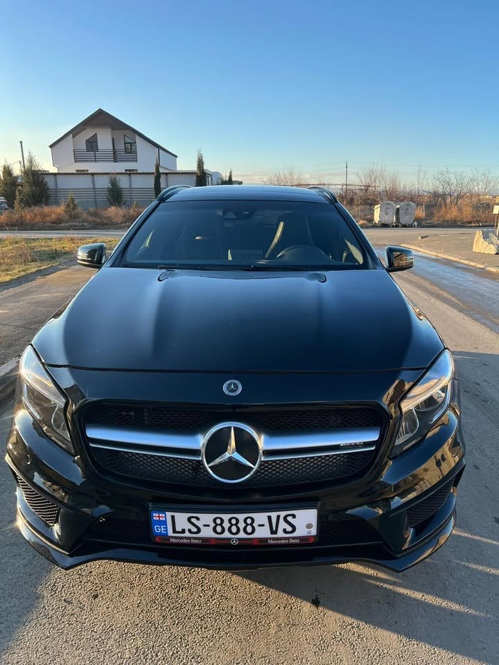 იყიდება MERCEDES-BENZ GLA BLACK AUTOMATIC 2 2018 — 14,500$