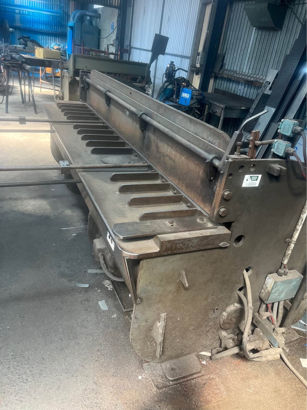 Kleen Guillotine 2500 режет на 3мм