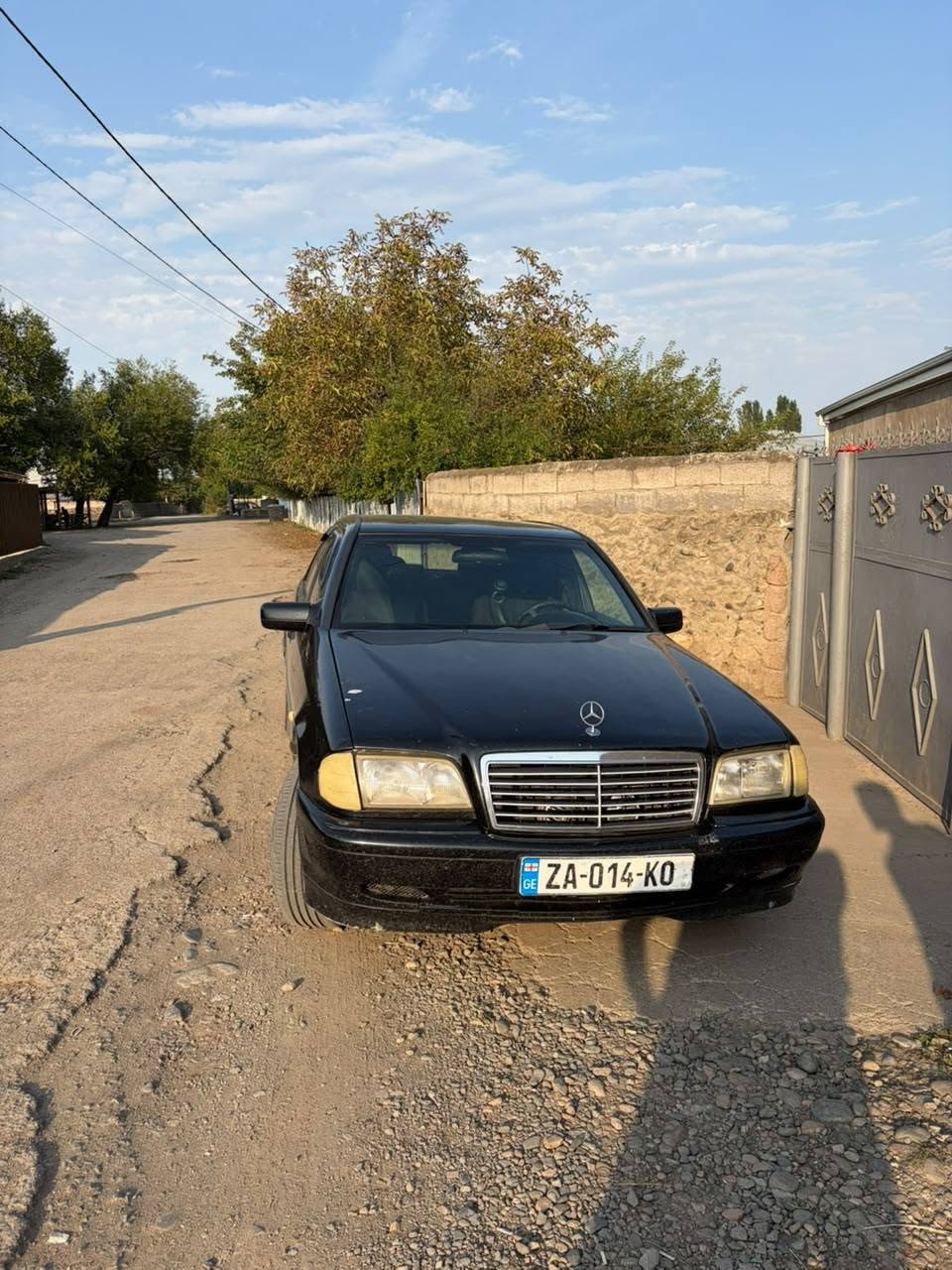 Автомобиль 1998