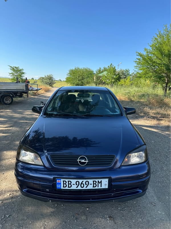 Opel Astra G — $2,650